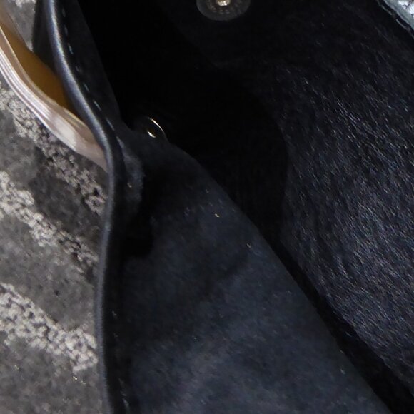 Brutus on motorcycle leather trifold wallet with chain - Picture 9 of 9